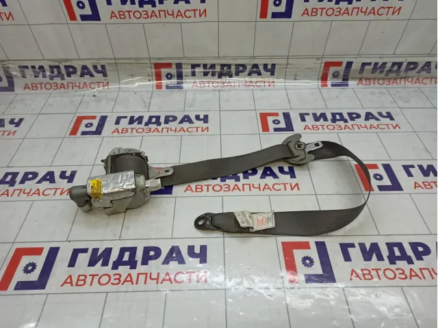 Ремень безопасности с пиропатроном передний правый Toyota Prius 7321047081B0