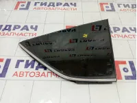 Стекло кузовное глухое правое Toyota RAV4 (XA40) 62710-42310