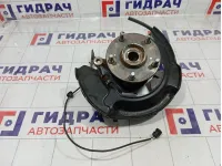 Кулак поворотный передний левый Toyota RAV4 (XA40) 43212-42081