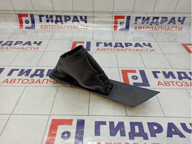 Накладка рычага стояночного тормоза Toyota RAV4 (XA40) 58809-42010-C1