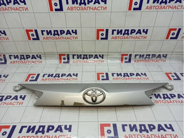 Накладка двери багажника Toyota RAV4 (XA40) 76801-42230