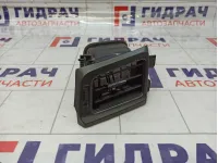 Дефлектор воздушный левый Toyota RAV4 (XA40) 55670-42090