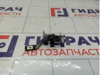 Ручка открывания лючка бензобака Toyota RAV4 (XA40) 77306-32020