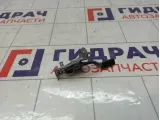 Ручка открывания лючка бензобака Toyota RAV4 (XA40) 77306-32020