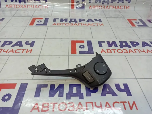 Блок кнопок в рулевое колесо Toyota RAV4 (XA40)