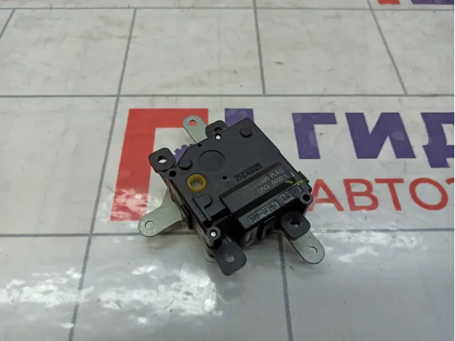 Моторчик заслонки отопителя Toyota RAV4 (XA40)