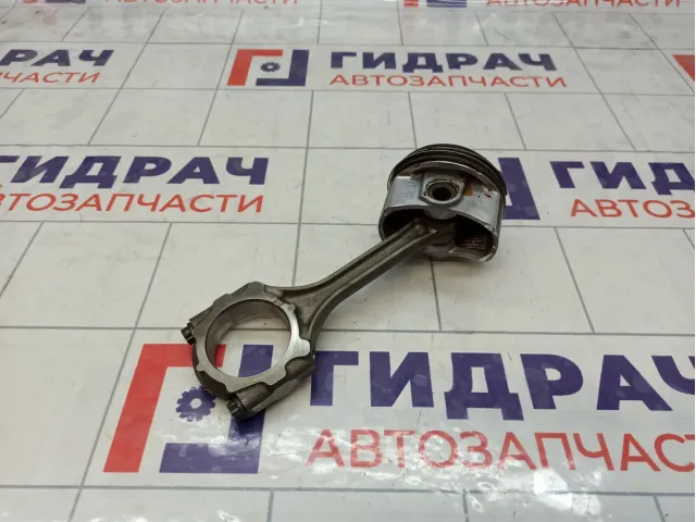 Поршень в сборе Toyota RAV4 (XA40) 13101-37170