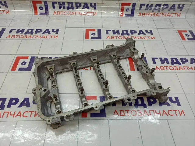 Постель распредвала Toyota RAV4 (XA40) 11103-37021