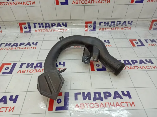 Патрубок воздушного фильтра Toyota RAV4 (XA40) 17751-28060