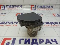 Блок ABS (насос) Toyota RAV4 (XA40) 44050-42670