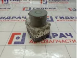 Блок ABS (насос) Toyota RAV4 (XA40) 44050-42670