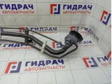 Горловина топливного бака Toyota RAV4 (XA40) 77201-42220