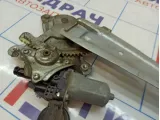 Стеклоподъемник электрический задний левый Toyota RAV4 (XA30) 69804-42040