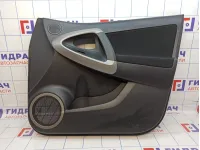 Обшивка двери передней правой Toyota RAV4 (XA30) 67610-42760-B0