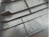 Обшивка стойки средней левой нижняя Toyota RAV4 (XA30) 62414-42040-B0