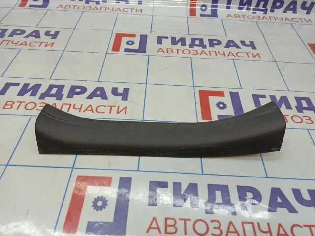 Накладка порога (внутренняя) задняя правая Toyota RAV4 (XA30) 67917-42050-B0