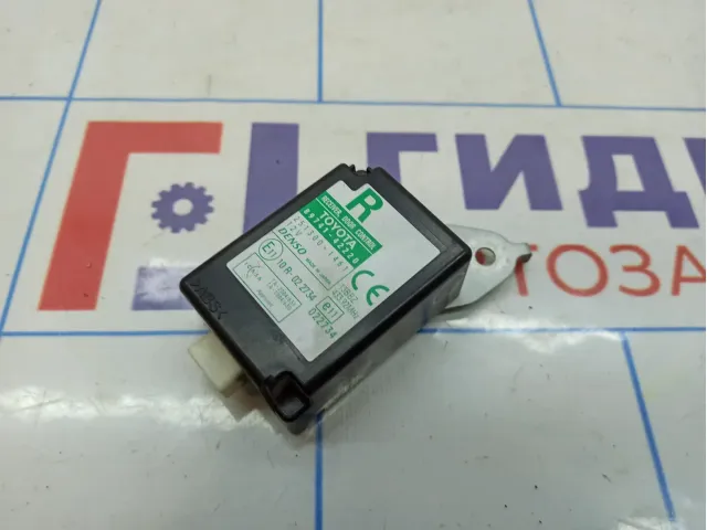 Блок электронный Toyota RAV4 (XA30) 89741-42220