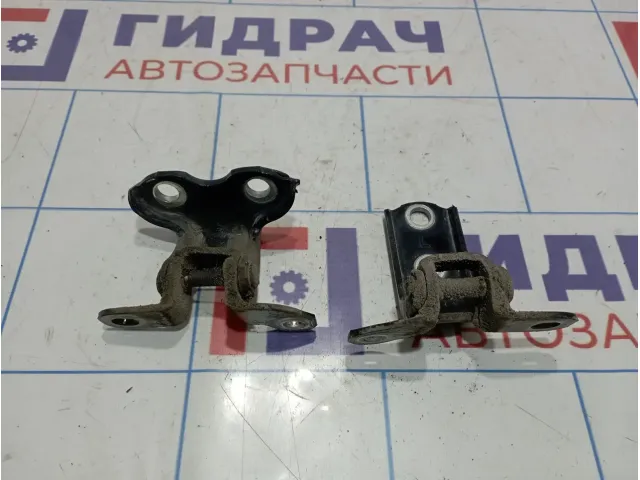 Петли двери задней левой Toyota RAV4 (XA30)