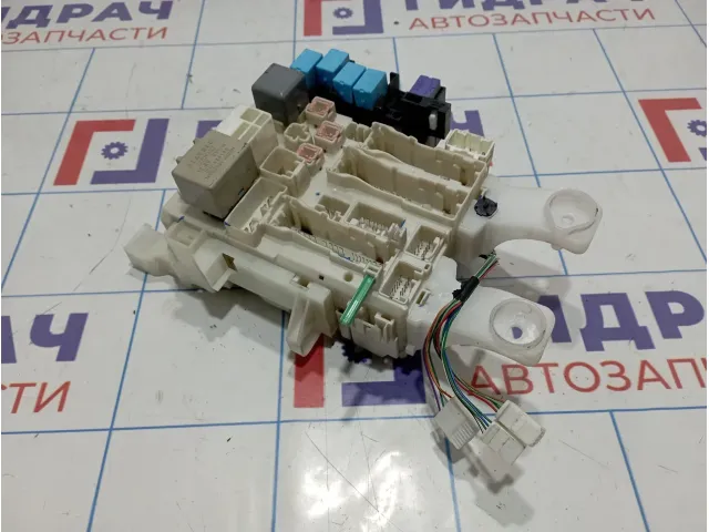 Блок предохранителей Toyota RAV4 (XA30) 82730-42010