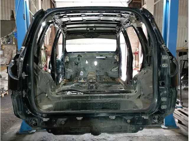 Панель задняя Toyota RAV4 (XA30)