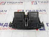 Дефлектор воздушный центральный Toyota RAV4 (XA30) 55670-42050-B0
