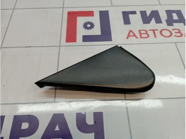 Накладка на крыло передняя левая Toyota RAV4 (XA30) 60118-42010