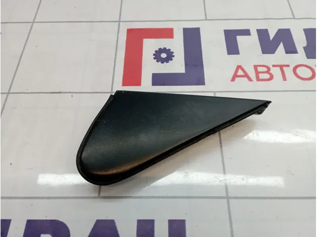 Накладка на крыло передняя правая Toyota RAV4 (XA30) 60117-42010