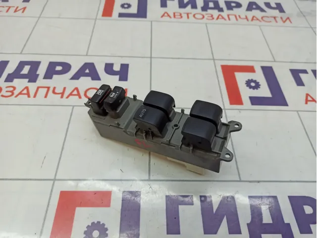 Блок управления стеклоподъемниками Toyota RAV4 (XA30) 84820-42190