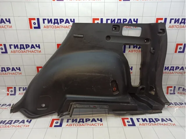 Обшивка багажника правая Toyota RAV4 (XA30) 64730-42070-B0