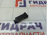Кнопка обогрева переднего стекла Toyota RAV4 (XA30) 84794-52020