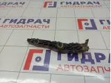 Кронштейн заднего бампера левый Toyota RAV4 (XA30) 52156-42030