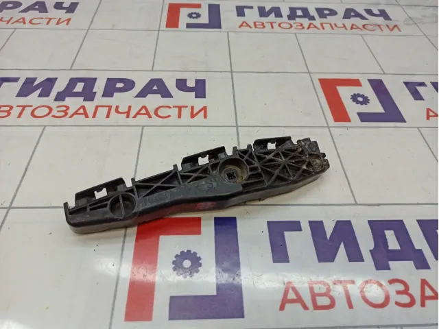 Кронштейн заднего бампера правый Toyota RAV4 (XA30) 52155-42010