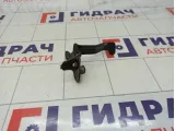 Крючок капота Toyota RAV4 (XA30) 53550-42020