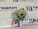 Кронштейн усилителя заднего бампера правый Toyota RAV4 (XA30) 58323-42010