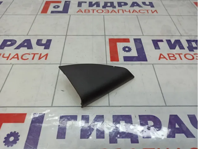 Крышка зеркала внутренняя правая Toyota RAV4 (XA30) 67491-42050