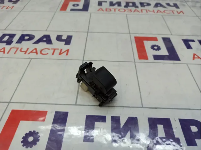 Кнопка стеклоподъемника Toyota RAV4 (XA30) 84810-52030