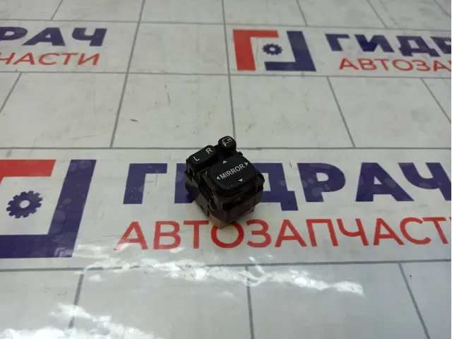 Переключатель регулировки зеркал Toyota RAV4 (XA30) 84870-28020