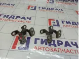 Петли двери багажника Toyota RAV4 (XA30)