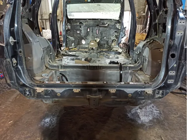 Панель задняя Toyota RAV4 (XA30)