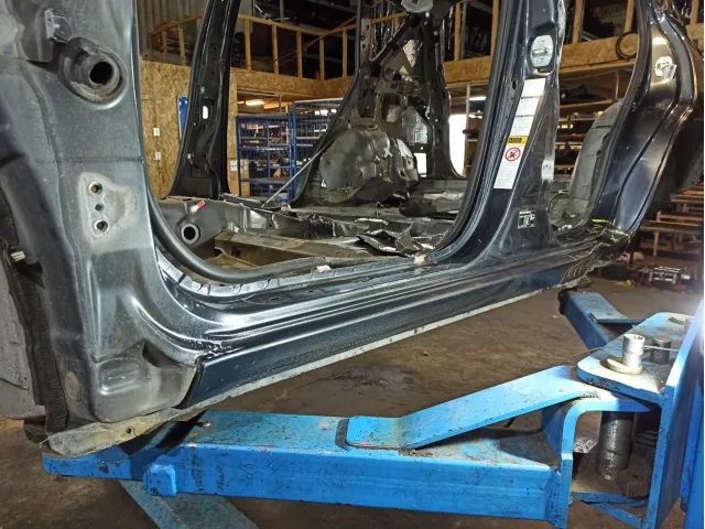 Порог со стойкой левый Toyota RAV4 (XA30)