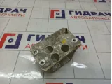 Кронштейн усилителя заднего бампера правый Toyota RAV4 (XA30) 58323-42010