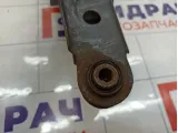 Рычаг задний поперечный правый Toyota RAV4 (XA30) 48730-42040