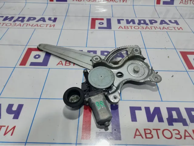 Стеклоподъемник электрический задний правый Toyota Tundra (XK50) 69803-0C030