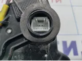 Замок двери передней правой Toyota Tundra (XK50) 69030-06200