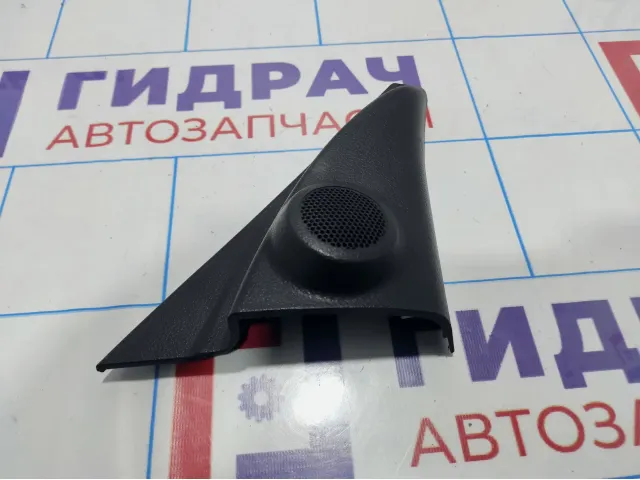 Крышка зеркала внутренняя правая Toyota Tundra (XK50) 67491-0C020-C0