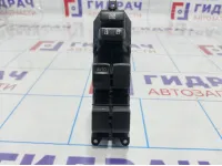 Блок управления стеклоподъемниками Toyota Tundra (XK50) 84820-0C020