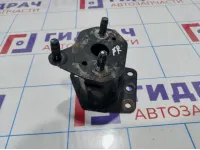 Кронштейн усилителя переднего бампера правый Toyota Tundra (XK50) 52025-0C010