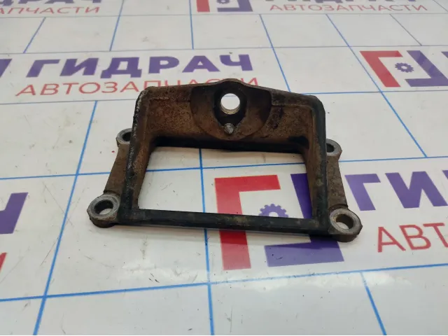 Кронштейн двигателя правый Toyota Tundra (XK50) 12311-38030