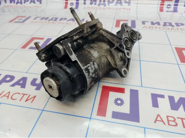 Корпус масляного фильтра Toyota Tundra (XK50) 15670-38010