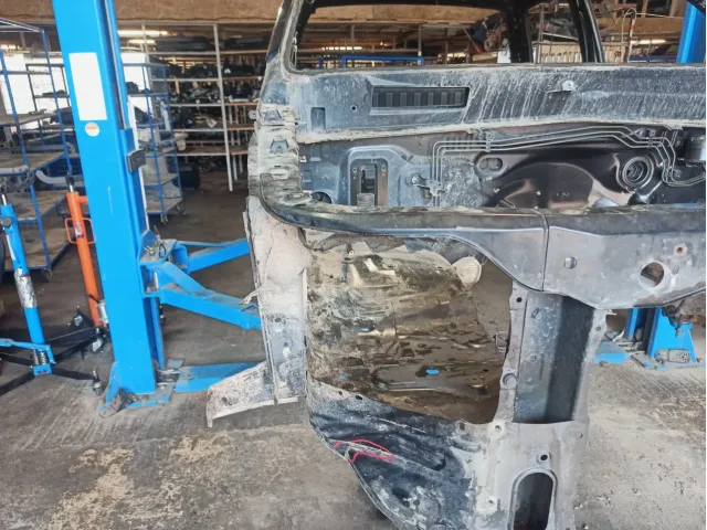 Лонжерон передний правый Toyota Tundra (XK50) 53701-0C110